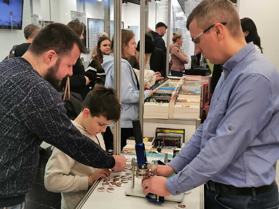 Stoisko IPN na Świątecznych Targach Książki – Rzeszów, 22 listopada 2024. Fot. Magdalena Czyrek (IPN)