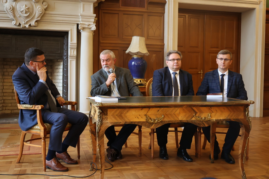 Prezentacja książki dot. arystokracji i ziemiaństwa w II Rzeczypospolitej – Tarnobrzeg, 28 listopada 2024. Fot. Katarzyna Gajda-Bator (IPN)