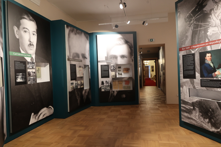 Zwiedzanie Muzeum - Zamku Tarnowskich w Tarnobrzegu, 28 listopada 2024. Fot. Katarzyna Gajda-Bator (IPN)