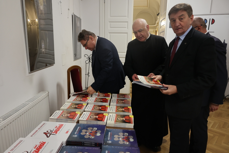 Uroczystość odsłonięcia i poświęcenia pomnika bł. ks. Jerzego Popiełuszki – Przemyśl, 1 grudnia 2024. Fot. Katarzyna Gajda-Bator (IPN)