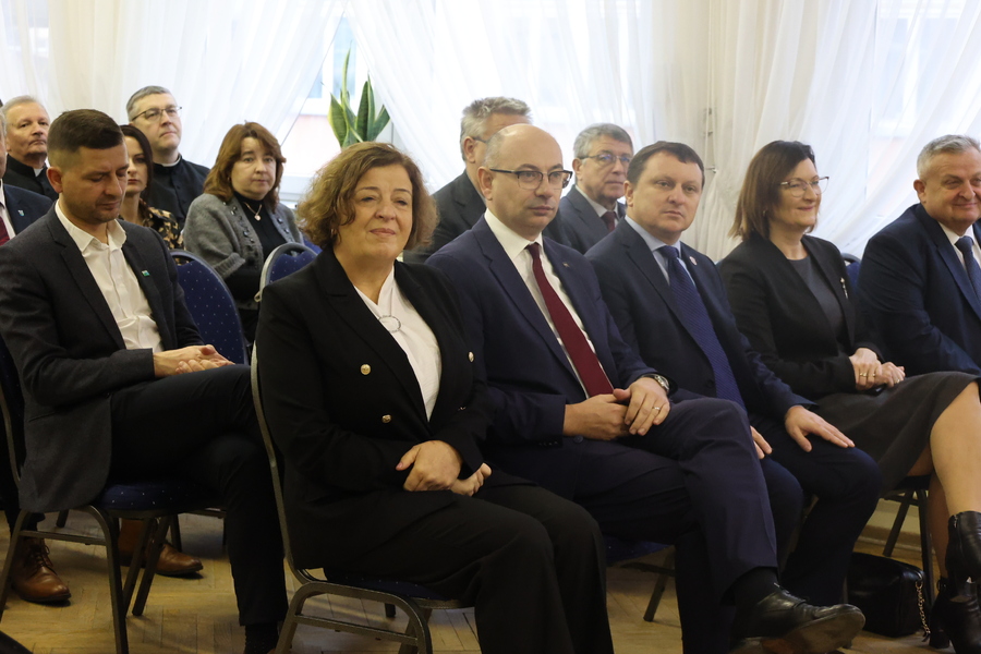 Uczestnicy konferencji podczas obchodów 80. rocznicy śmierci ks. Michała Pilipca – Błażowa, 7 grudnia 2024. Fot. Katarzyna Gajda-Bator (IPN)