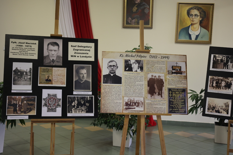 Wystawa towarzysząca konferencji w 80. rocznicę śmierci ks. Michała Pilipca – Błażowa, 7 grudnia 2024. Fot. Katarzyna Gajda-Bator (IPN)