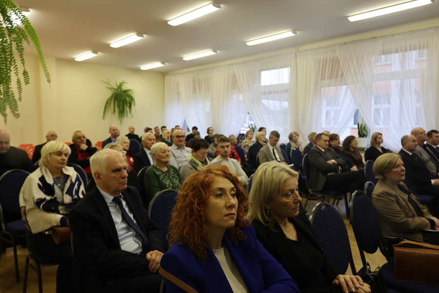 Uczestnicy konferencji podczas obchodów 80. rocznicy śmierci ks. Michała Pilipca – Błażowa, 7 grudnia 2024. Fot. Katarzyna Gajda-Bator (IPN)