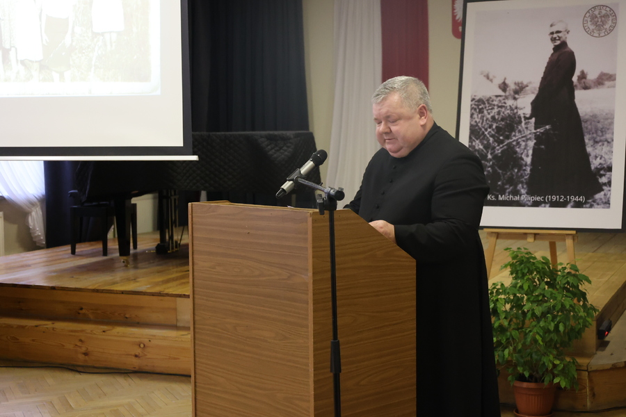 Ks. prał. dr hab. Waldemar Janiga podczas konferencji w 80. rocznicę śmierci ks. Michała Pilipca – Błażowa, 7 grudnia 2024. Fot. Katarzyna Gajda-Bator (IPN)