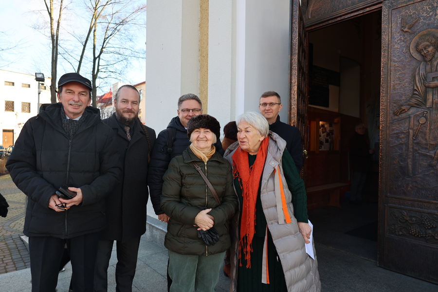 Odsłonięcie tablicy poświęconej działaczkom Solidarności internowanym w Areszcie Śledczym w Nisku – 13 grudnia 2024. Fot. Katarzyna Gajda-Bator (IPN)