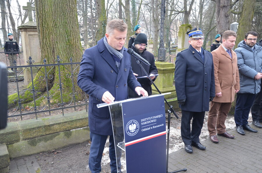 Obchody 162. rocznicy Powstania Styczniowego 1863-2025 – Stary Cmentarz w Rzeszowie, 22 stycznia 2025. Fot. Łukasz Chrobak (IPN)