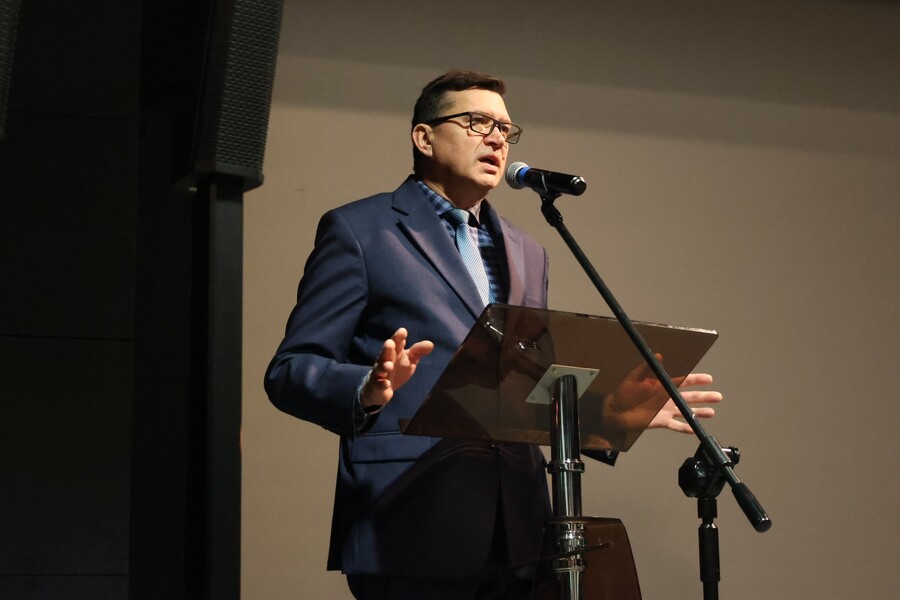 Dr hab. Dariusz Iwaneczko, dyrektor IPN w Rzeszowie podczas prezentacji filmu „Trzy śmierci Meriana Coopera” – Przemyśl, 3 lutego 2025. Fot. Katarzyna Gajda-Bator (IPN)