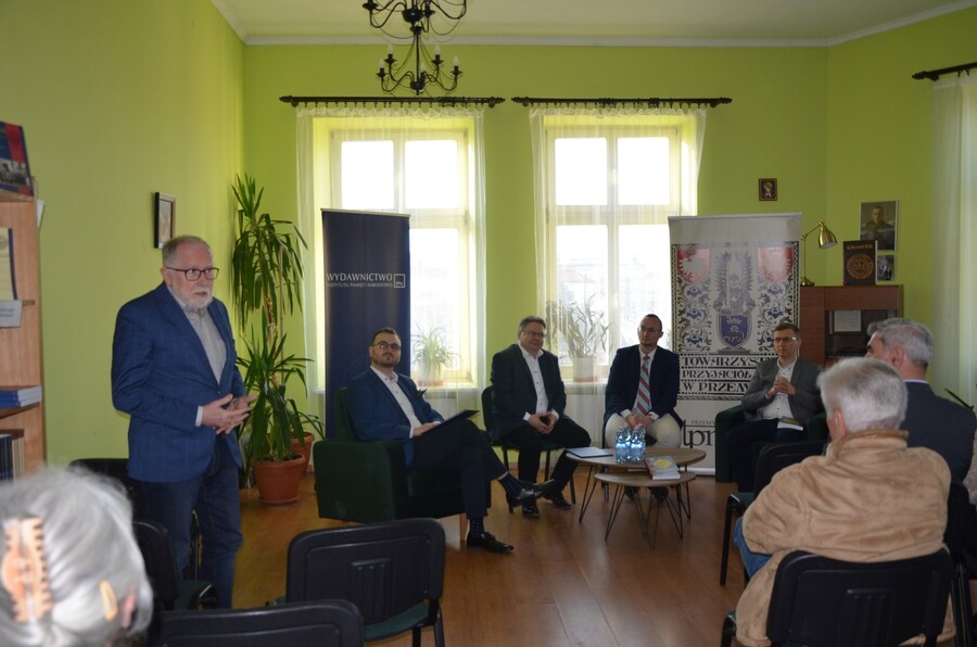 Prezentacja książki „Arystokracja i ziemiaństwo wobec odzyskania niepodległości i budowy zrębów II Rzeczypospolitej (do 1921r.)” – Przemyśl, 3 kwietnia 2025. Fot. Magdalena Czyrek (IPN)