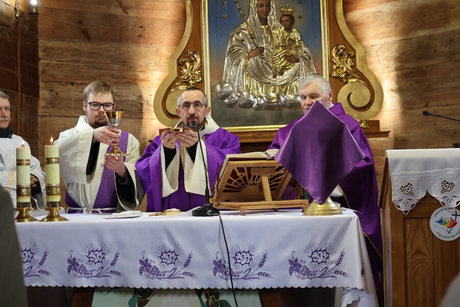 Uroczystość upamiętniająca mieszkańców Radruża zamordowanych przez ukraińskich nacjonalistów z OUN-UPA w latach 1944–1946 – Radruż, 6 kwietnia 2025. Fot. Katarzyna Gajda-Bator (IPN)