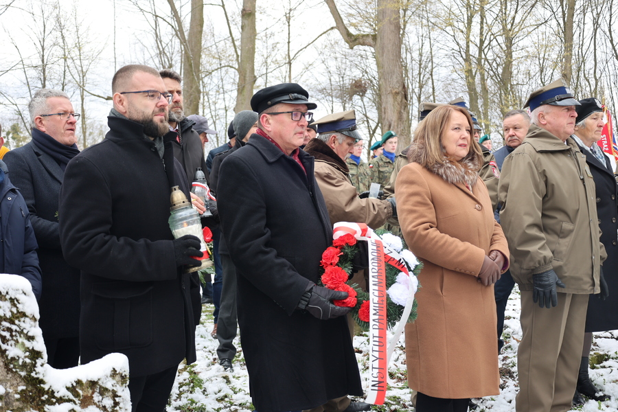 Uroczystość upamiętniająca mieszkańców Radruża zamordowanych przez ukraińskich nacjonalistów z OUN-UPA w latach 1944–1946 – Radruż, 6 kwietnia 2025. Fot. Katarzyna Gajda-Bator (IPN)