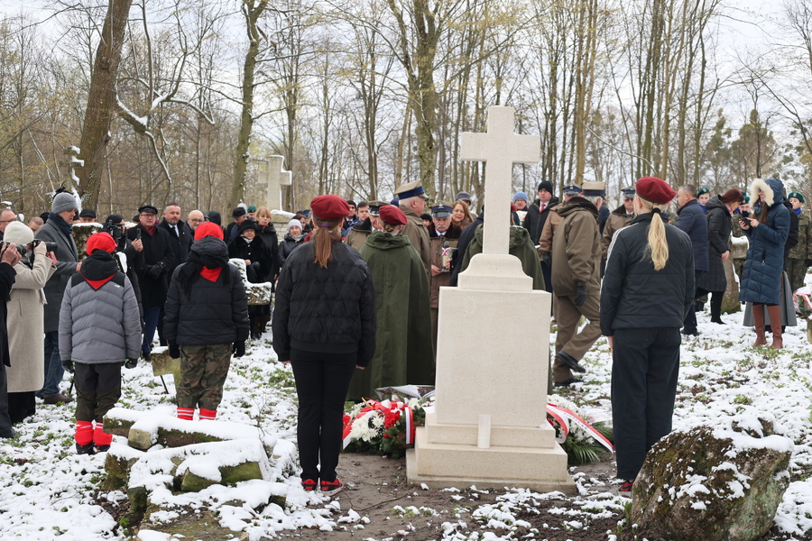 Uroczystość upamiętniająca mieszkańców Radruża zamordowanych przez ukraińskich nacjonalistów z OUN-UPA w latach 1944–1946 – Radruż, 6 kwietnia 2025. Fot. Katarzyna Gajda-Bator (IPN)