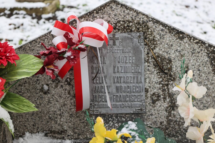 Uroczystość upamiętniająca mieszkańców Radruża zamordowanych przez ukraińskich nacjonalistów z OUN-UPA w latach 1944–1946 – Radruż, 6 kwietnia 2025. Fot. Katarzyna Gajda-Bator (IPN)