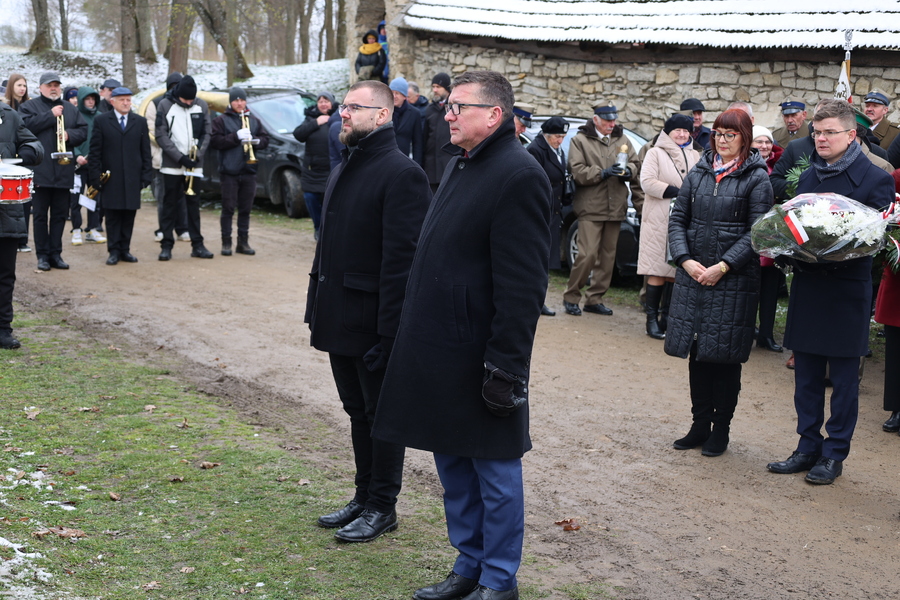 Uroczystość upamiętniająca mieszkańców Radruża zamordowanych przez ukraińskich nacjonalistów z OUN-UPA w latach 1944–1946 – Radruż, 6 kwietnia 2025. Fot. Katarzyna Gajda-Bator (IPN)