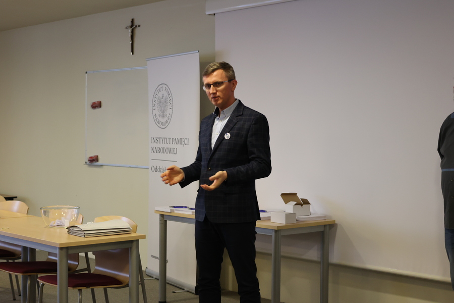 Dr Marcin Bukała podczas X Turnieju Debat Historycznych IPN o Puchar Prezesa IPN – Rzeszów, 15 kwietnia 2025. Fot. Grzegorz Leszczyński (IPN)