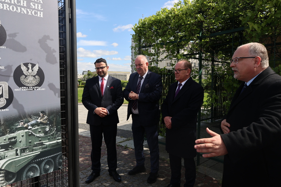 Prezentacja wystawy „Żołnierski los. Żołnierze Polskich Sił Zbrojnych z województwa podkarpackiego na frontach II wojny światowej” – Rzeszów, 8 maja 2025, Fot. Katarzyna Gajda-Bator (IPN)