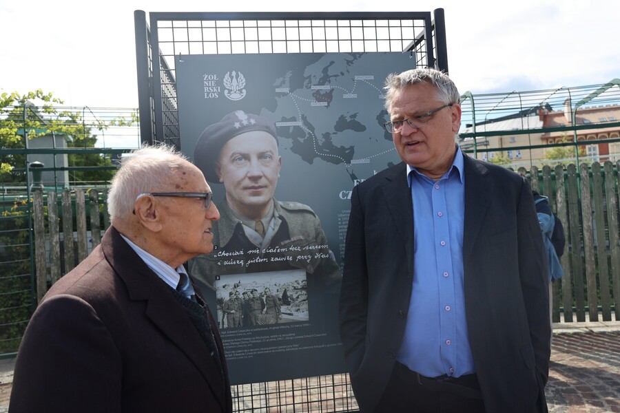 Ppłk. Stefan Michalczak i Marek Rzucidło. Fot. Katarzyna Gajda-Bator (IPN)