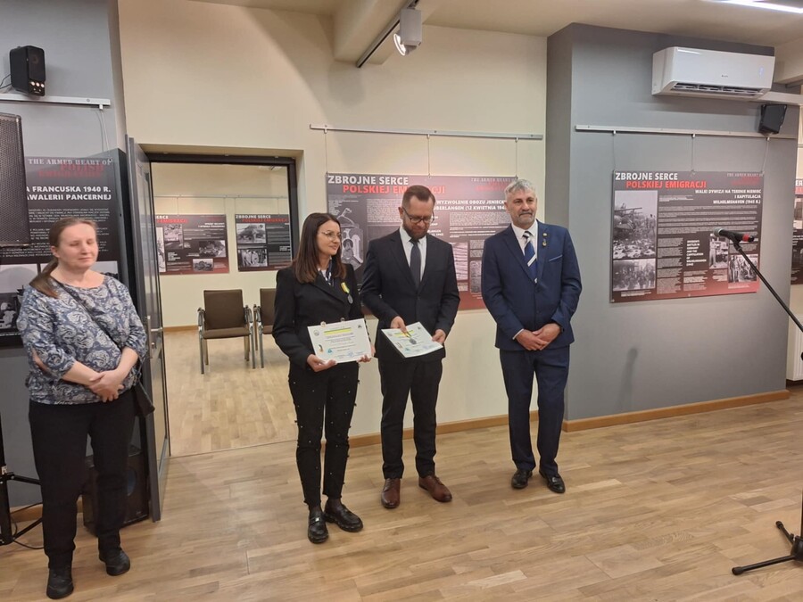 IPN Oddział w Rzeszowie odebrał nagrodę „Oberlangen 1945” – Strzyżów, 8 maja 2025. Fot. Romuald Rzeszutek