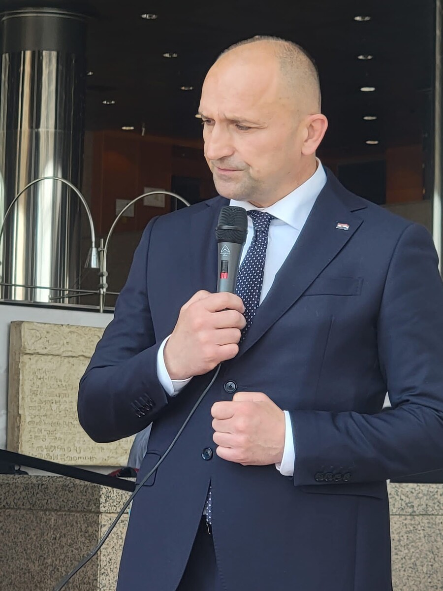 Ivan Anušić wicepremier, Minister Obrony Republiki Chorwacji, na Festiwalu Historycznym Kliofest w Zagrzebiu – 13 maja 2025. Fot. Mirosław Surdej (IPN)