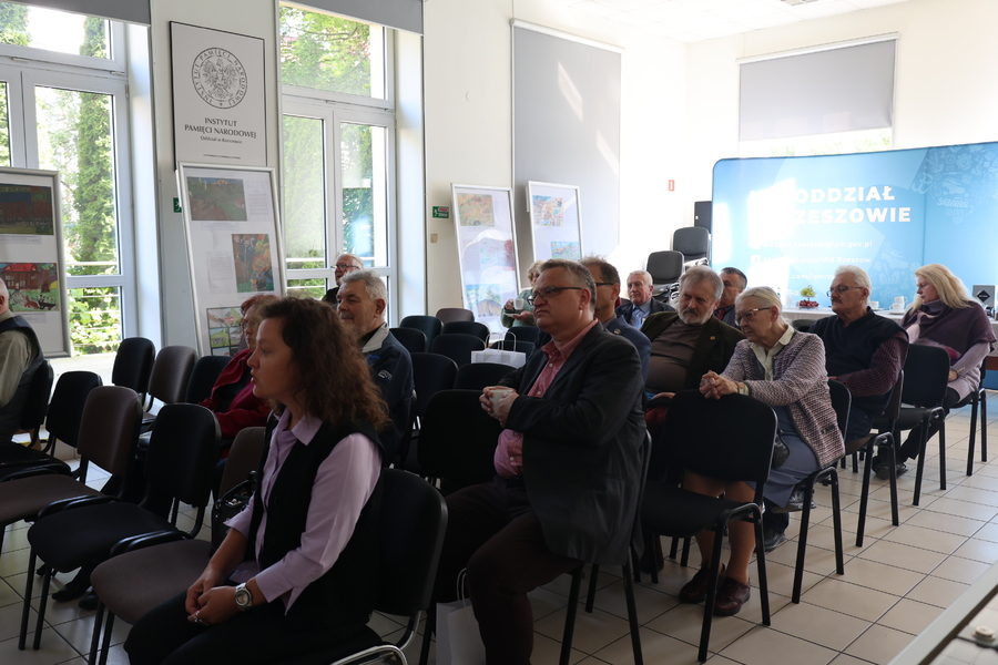 Prezentacja książki dr. Grzegorza Majchrzaka „Stan wojenny. Historia znana, mniej znana i nieznana” – Rzeszów, 20 maja 2025. Fot. Katarzyna Gajda-Bator (IPN)