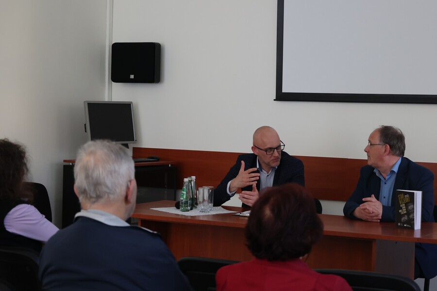 Prezentacja książki dr. Grzegorza Majchrzaka „Stan wojenny. Historia znana, mniej znana i nieznana” – Rzeszów, 20 maja 2025. Fot. Katarzyna Gajda-Bator (IPN)