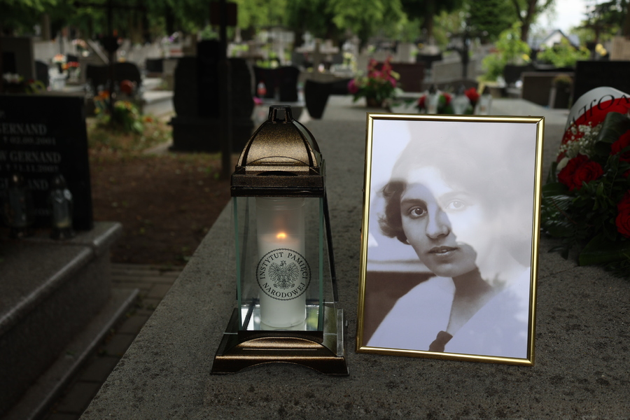 Oznaczenie grobu powstańców śląskich Haliny i Władysława Sołowijów w ramach akcji „Wszyscy jesteśmy ze Śląska!” – Rzeszów, 27 maja 2025. Fot. Katarzyna Gajda-Bator (IPN)