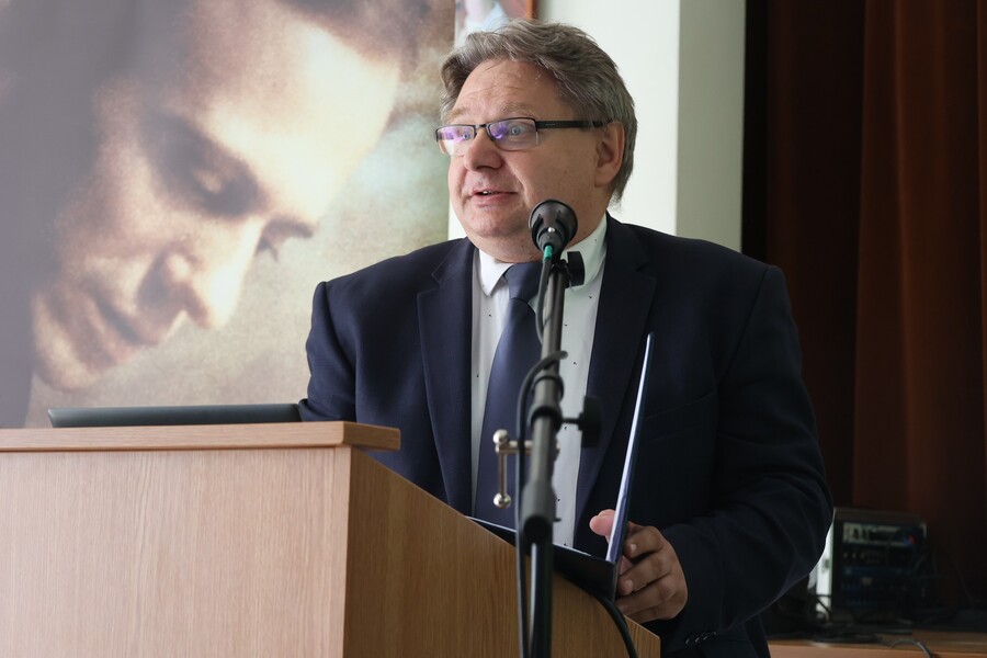 Dr hab. Mariusz Krzysztofiński na konferencji naukowej „Życie trzeba godnie przeżyć” – Łańcut, 5 czerwca 2025. Fot. Katarzyna Gajda-Bator (IPN)