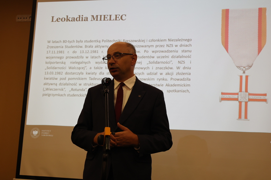 Dr Mateusz Szpytma na uroczystości wręczenia odznaczeń państwowych działaczom opozycji antykomunistycznej – Rzeszów, 11 września 2025. Fot. Katarzyna Gajda-Bator (IPN)