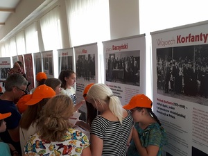 Prezentacja wystawy „Ojcowie Niepodległości” na spotkaniu „Przystanek Historia Lwów”.