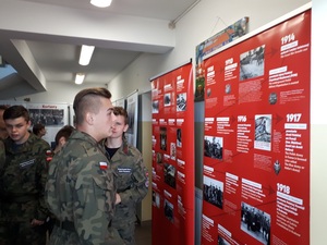 Wystawa „Ojcowie Niepodległości" prezentowana w Ostrowie.