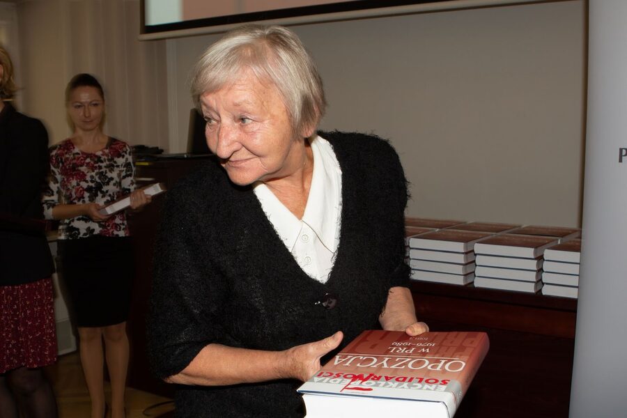 Prezentacja i wręczenie 3. tomu „Encyklopedii Solidarności”.