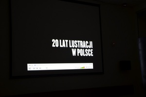 Pokaz filmu „20 lat lustracji w Polsce”.