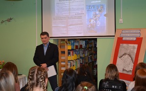 Wykład Michała Kalisza z OBBH IPN w Rzeszowie dla młodzieży.
