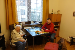 Wizyta u pani Marii Mireckiej - Loryś o okazji 104. urodzin.