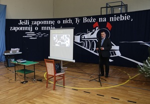 Wykład Tomasza Berezy poświęcony deportacjom na wschód z terenu południowo- wschodniej Polski.