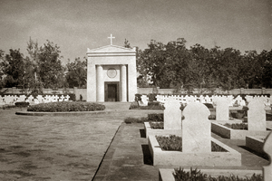 Zdjęcie 024. Polski Cmentarz Wojenny w Loreto, zdjęcie wykonane prawdopodobnie wiosną 1946 r.