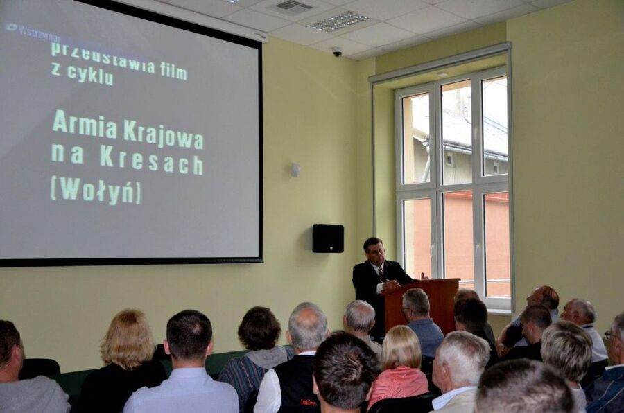 Spotkanie prowadził Tomasz Bereza z IPN w Rzeszowie, wykład – Artur Brożyniak z IPN w Rzeszowie