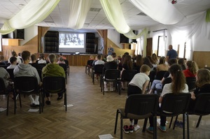 Zajęcia edukacyjne prowadzone przez Oddziałowe Biura Edukacji Narodowej IPN w Rzeszowie dla młodzieży odpoczywającej w Myczkowcach.