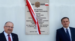 Uroczystość odsłonięcia tablicy pamięci żołnierzy walczących z bolszewikami w Sędziszowie Małopolskim.