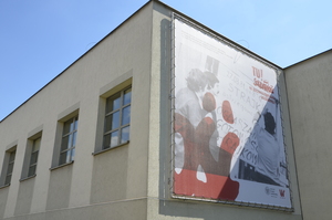 Banery na budynku IPN w Rzeszowie wpisują się w obchody 40. rocznicy powstania NSZZ „Solidarność”