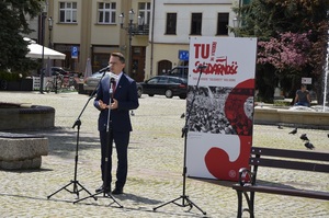 Prezentacja wystawy „Tu rodziła się »Solidarność«” w Krośnie