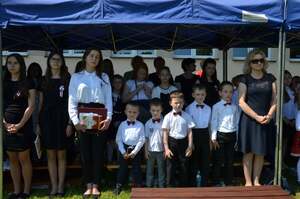 Uroczyste nadanie szkole w Żyznowie imię rotmistrza Witolda Pileckiego oraz odsłonięcie pamiątkowej tablicy