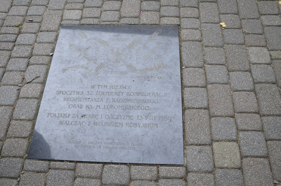 Bracia Kamilianie z Madagaskaru z wizytą w rzeszowskim IPN