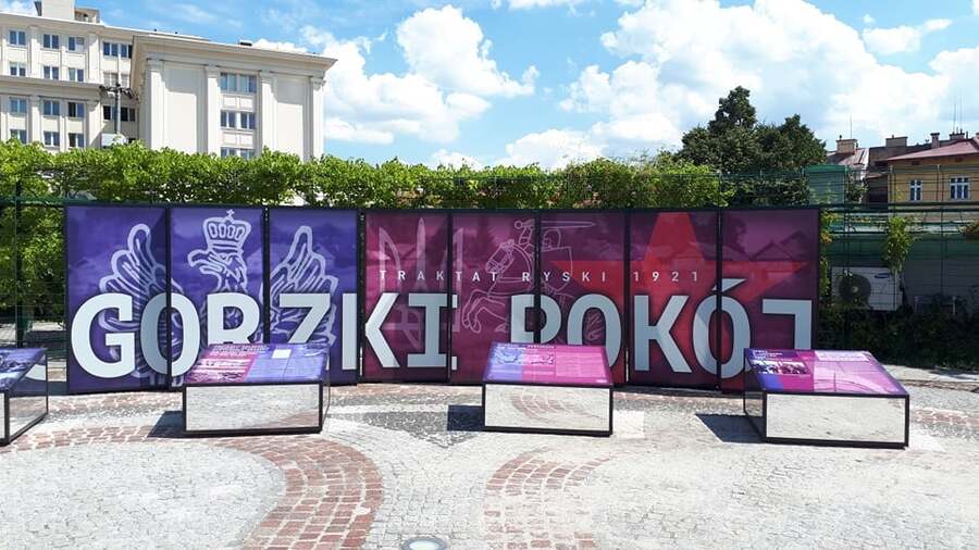 Wystawa „Gorzki pokój. Traktat ryski 1921 r. ” prezentowana w Ogrodach Bernardyńskich w Rzeszowie.