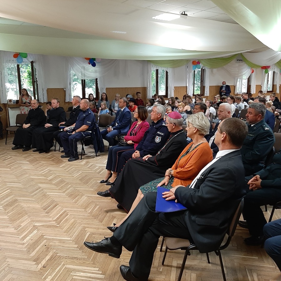 Spotkanie podsumowujące wakacyjne akcje kolonijne w Ośrodku Wypoczynkowo- Rehabilitacyjnym w Myczkowcach