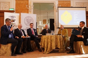 Uczestnicy panelu: Mateusz Dzieduszycki, Jan Lubomirski-Lanckoroński, Edward Mier Jędrzejowicz, dr Marcin K. Schirmer, Michał  Korsak, dr Dariusz Iwaneczko
