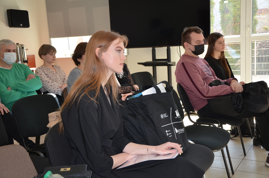 Regionalny półfinał VIII Ogólnopolskiego Konkursu Recytatorskiego „W kręgu poezji i prozy lagrowej więźniarek obozu KL Ravensbrück” – Rzeszów, 18 marca 2022. Fot. K. Gajda-Bator (IPN Rzeszów)