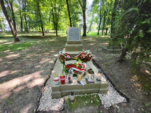 Odsłonięcie wyremontowanej mogiły Henryka Stroki – Stary Cmentarz w Rzeszowie – 9 czerwca 2022. Fot. Maria Rejman IPN O/Rzeszów