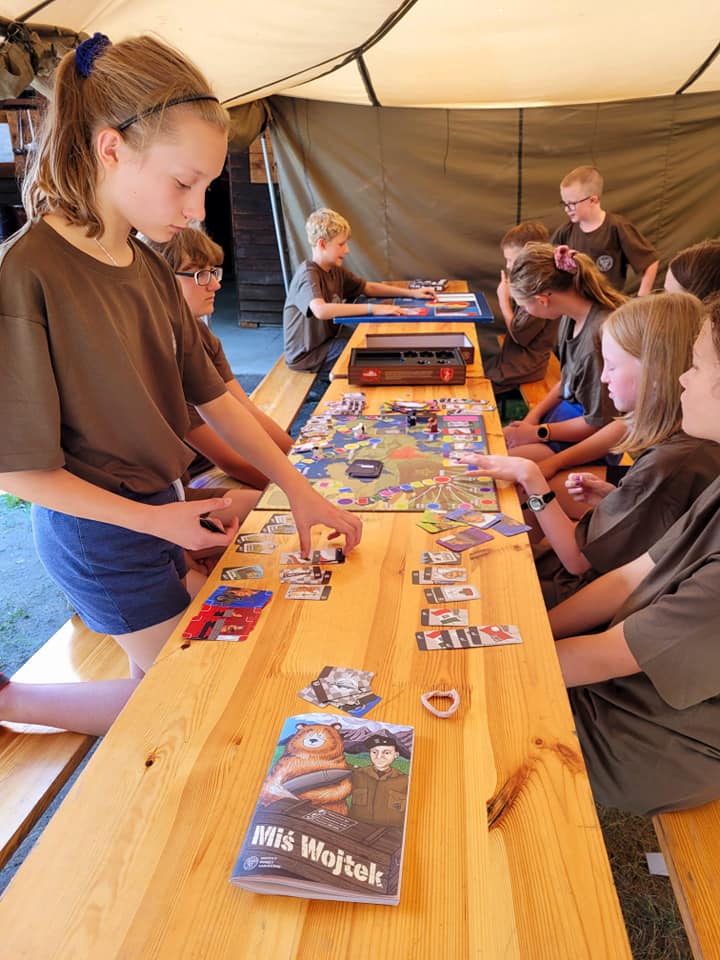 Wakacje z IPN – obóz w Bieszczadach nagrodą z udział w konkursie fotograficznym „Patroni naszych ulic” – Nasiczne, 2 sierpnia 2022. Fot. Stanisław Stopyra IPN O/Rzeszów