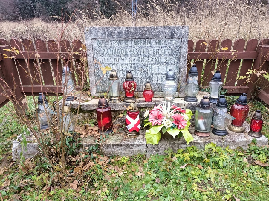 Miejsce, w którym zamordowani zostali bracia Decowie - leśniczówka w Hadlach Szklarskich, obecnie Grzegorzówki. Fot. Marcin Bukała IPN Rzeszów.