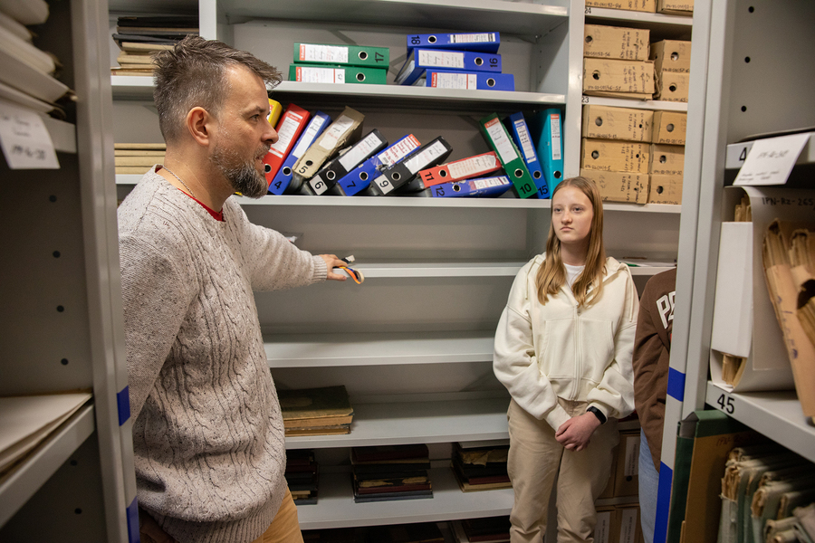 Lekcja archiwalna dla uczniów Szkoły Podstawowej Nr 11 im. generała Stanisława Maczka w Rzeszowie– Rzeszów, 21 kwietnia 2023. Fot. Igor Witowicz (IPN)